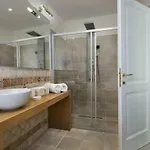 Luxury 奧爾比亞