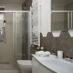 Luxury & 3*